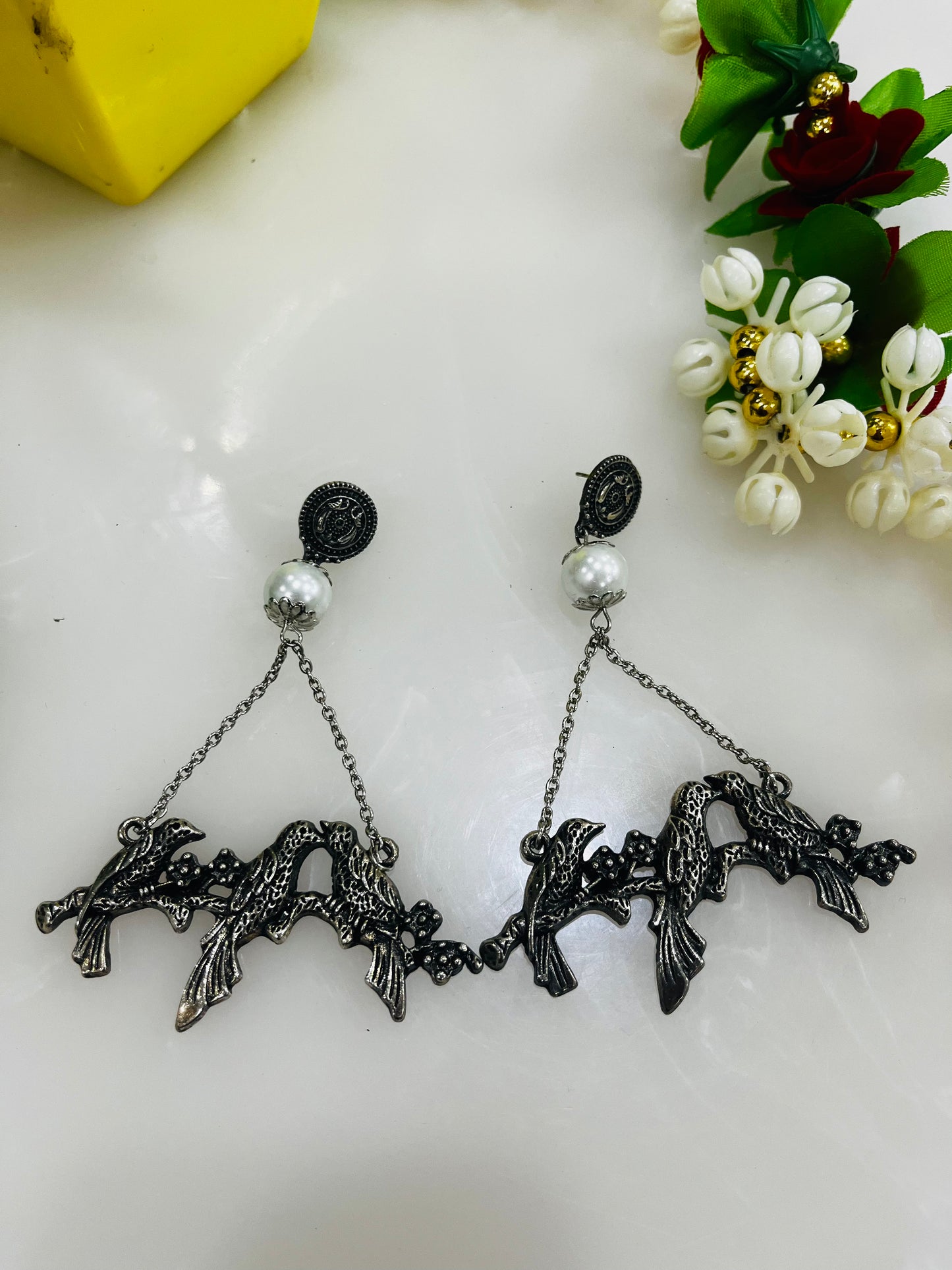 Oxidized pearl love bird earrings